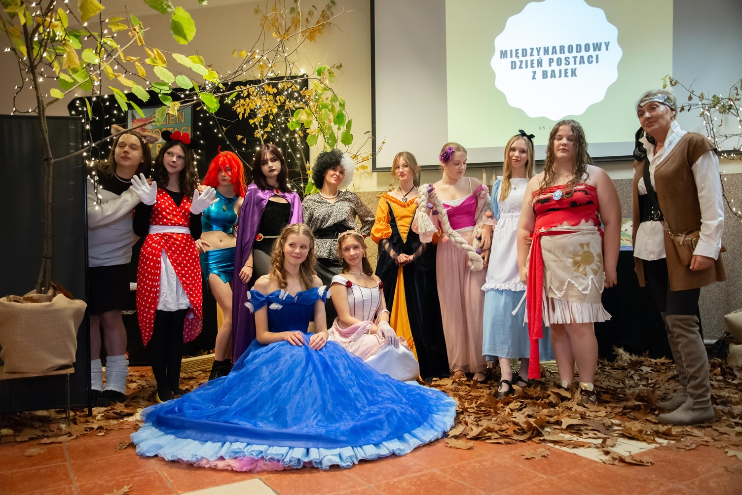 Międzynarodowy Dzień Postaci z Bajek  w ZSAP